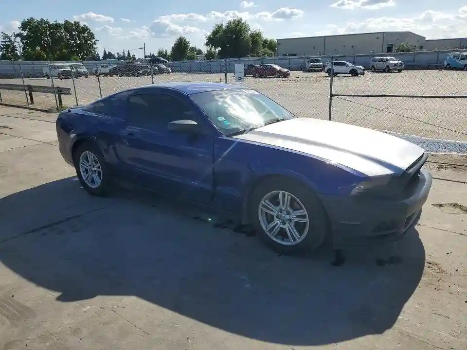 1ZVBP8AM7E5304275 2014 FORD MUSTANG-3