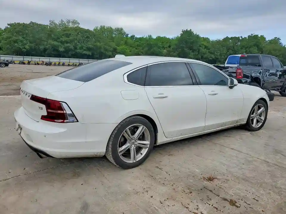 LVY982AK2JP039234 2018 VOLVO S90-2
