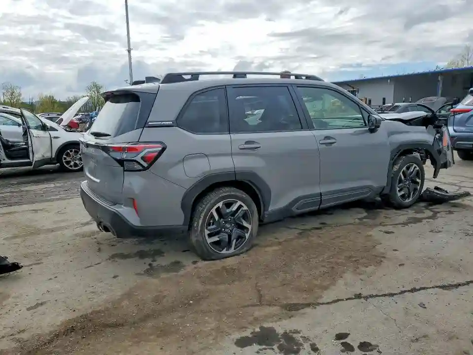 JF2SLDRC8SH434645 2025 SUBARU FORESTER-2