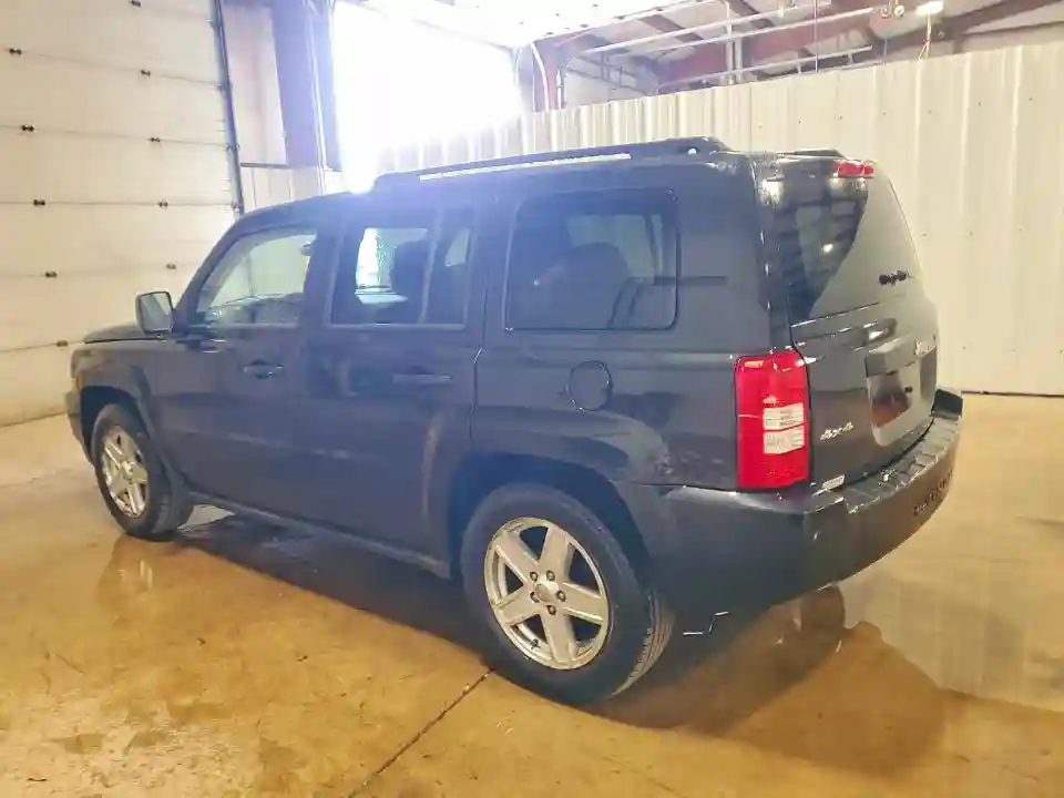 1J4NF1GBXAD642957 2010 JEEP PATRIOT-1