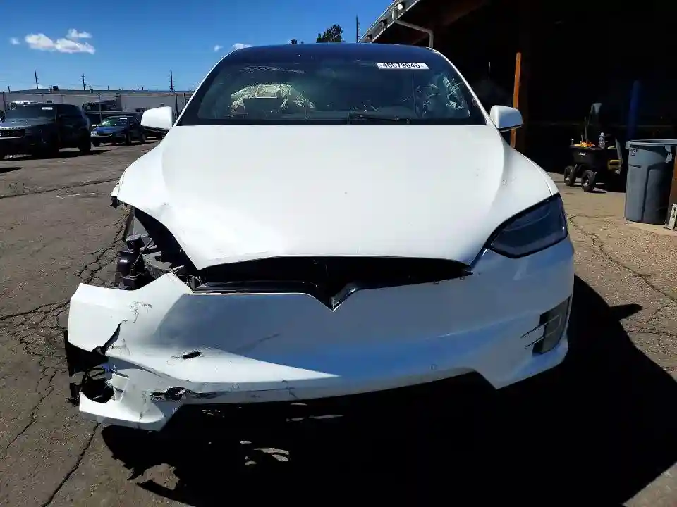 5YJXCBE20HF060739 2017 TESLA MODEL X-4