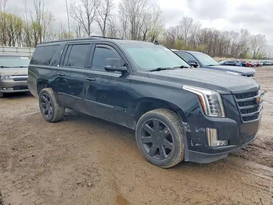 1GYS4HKJ4KR158688 2019 CADILLAC ESCALADE-3