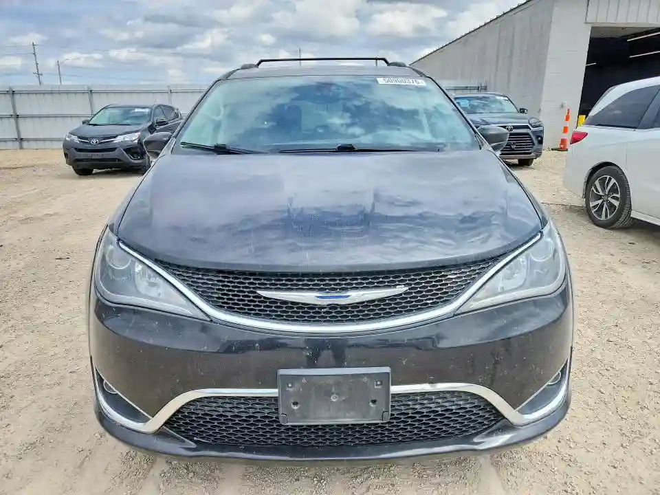 2C4RC1BG3JR124110 2018 CHRYSLER PACIFICA-4