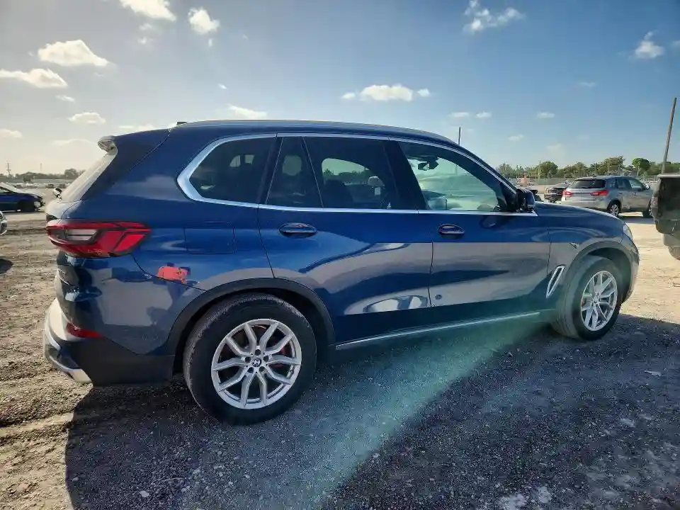 5UXCR6C54KLL11508 2019 BMW X5-2
