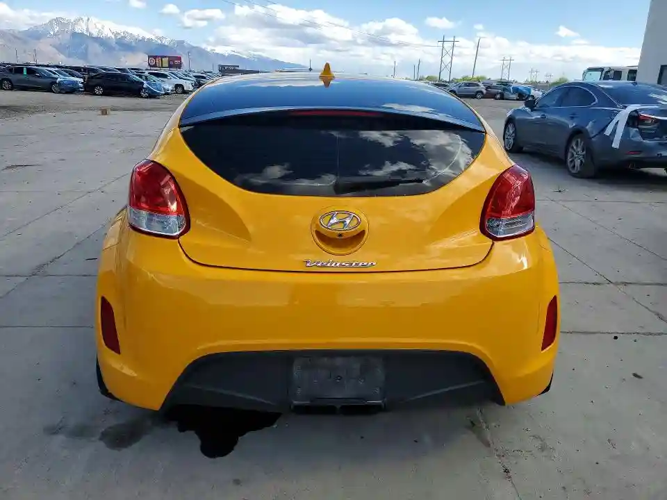 KMHTC6AD0HU311338 2017 HYUNDAI VELOSTER-5