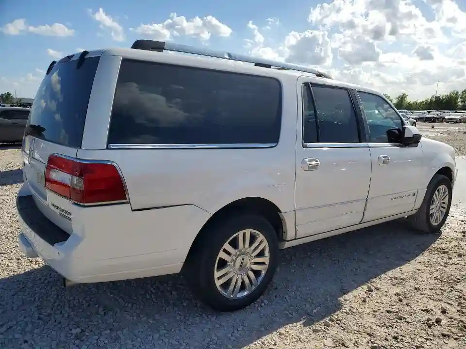5LMJJ3H55BEJ03691 2011 LINCOLN NAVIGATOR-2