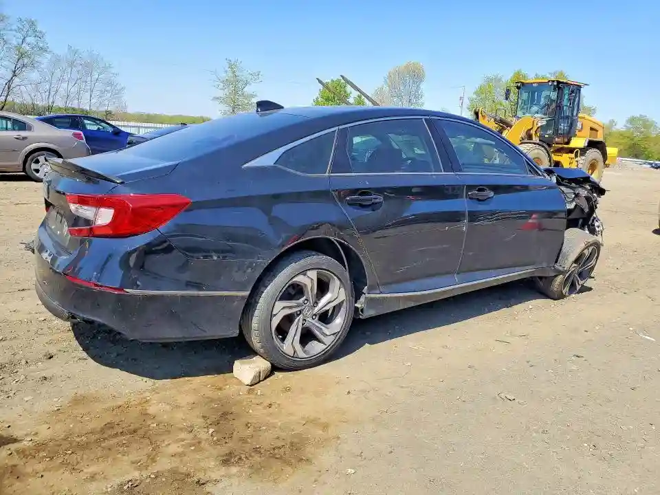 1HGCV1F65JA029829 2018 HONDA ACCORD-2