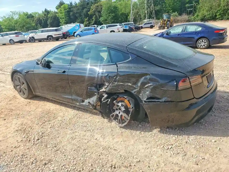 5YJSA1E69NF487121 2022 TESLA MODEL S-1