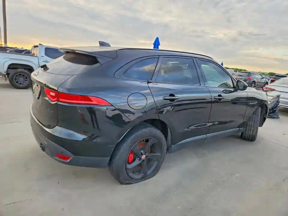 SADCJ2FX2JA266081 2018 JAGUAR F-PACE-2
