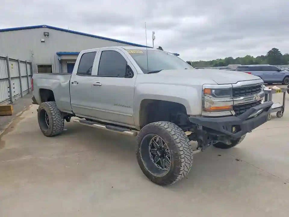1GCRCREC2JZ188572 2018 CHEVROLET ALL MODELS-3