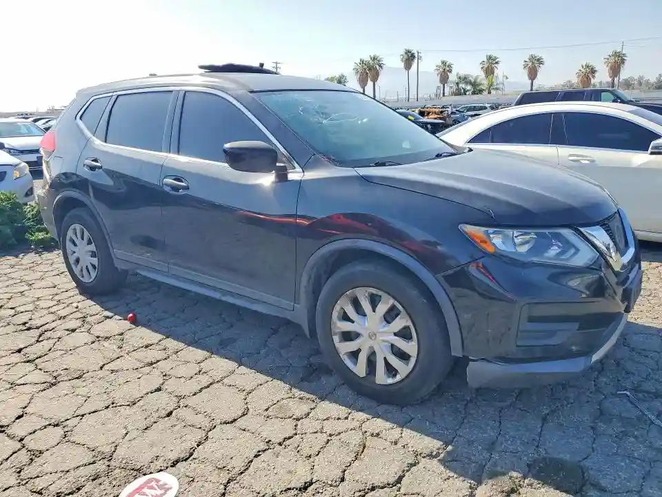 KNMAT2MT5HP571319 2017 NISSAN ROGUE-3