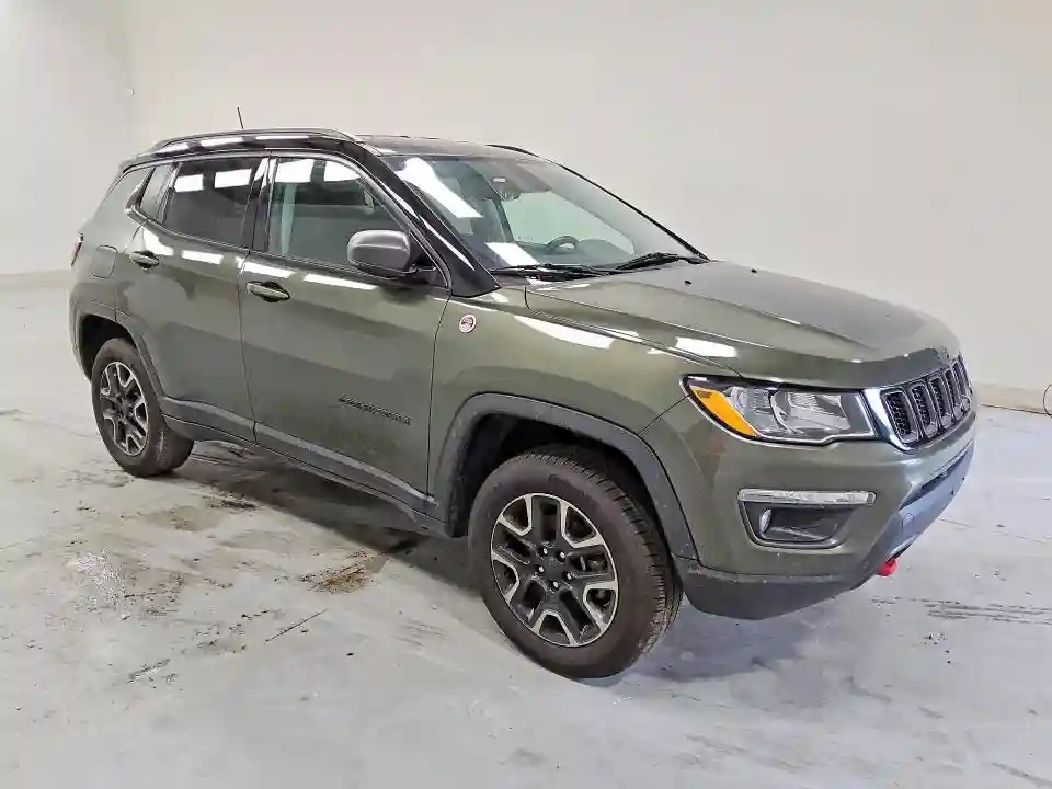 3C4NJDDB5KT653015 2019 JEEP COMPASS-3