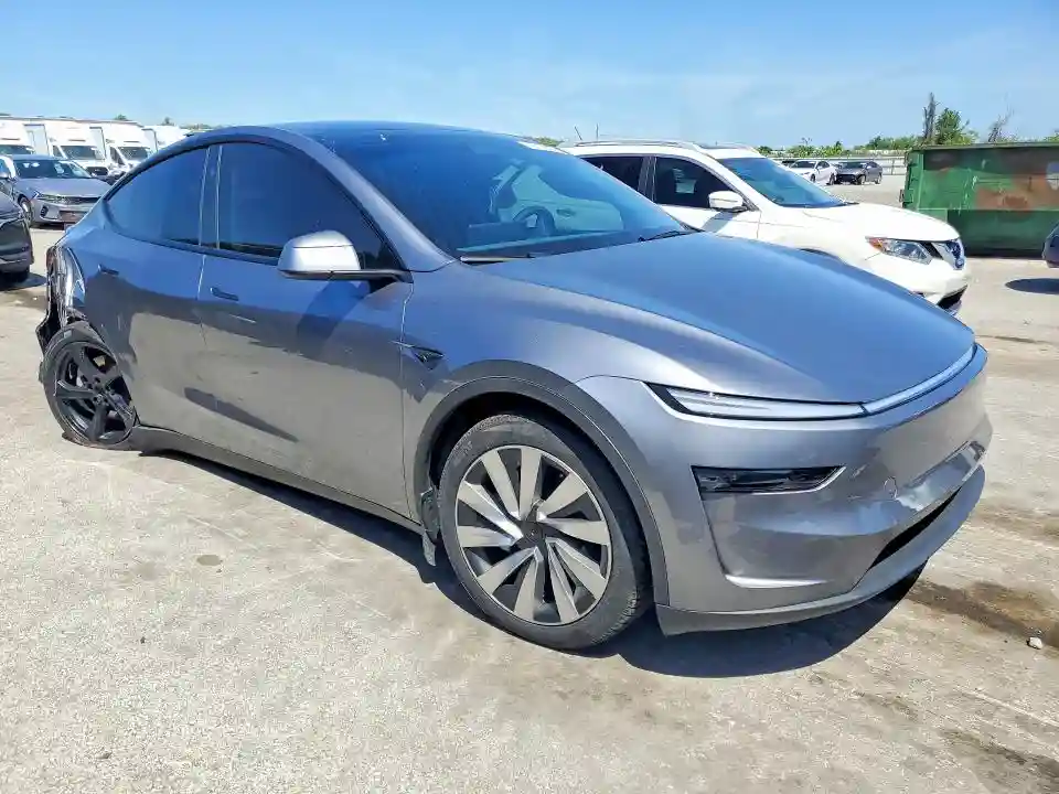 7SAYGDED1TA430045 2026 TESLA MODEL Y-3