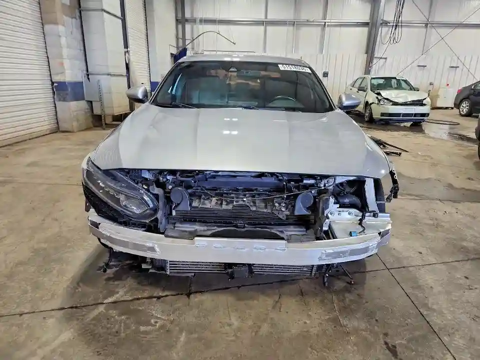 1HGCV1F33JA165060 2018 HONDA ACCORD-4