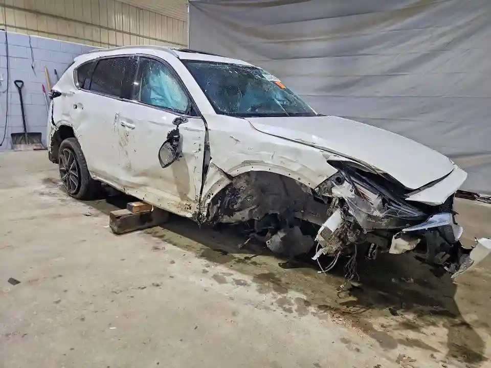 JM3KFBDM9J1405454 2018 MAZDA CX-5-3