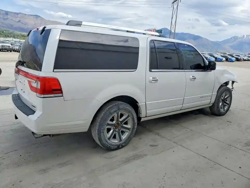 5LMJJ3JT4FEJ08752 2015 LINCOLN NAVIGATOR-2