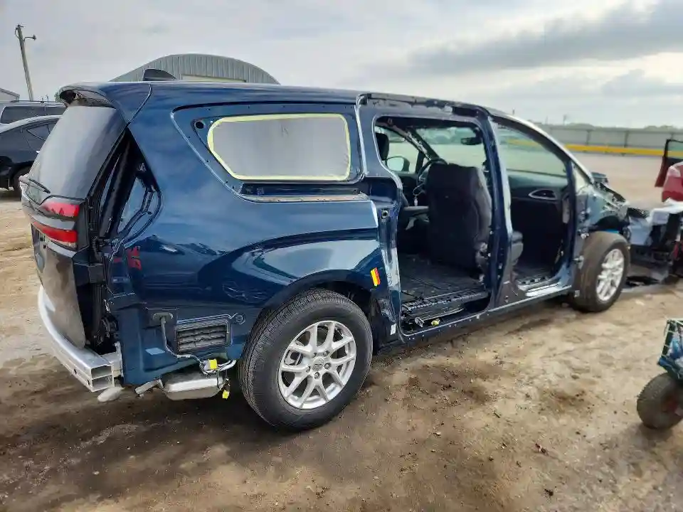 2C4RC1BG0SR527317 2025 CHRYSLER PACIFICA-2