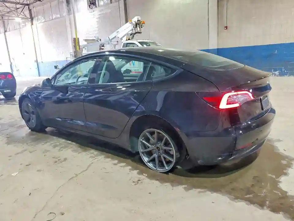 5YJ3E1EB0NF207723 2022 TESLA MODEL 3-1