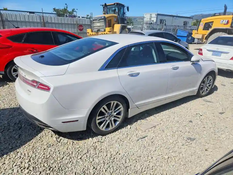 3LN6L2LU8ER821958 2014 LINCOLN MKZ-2
