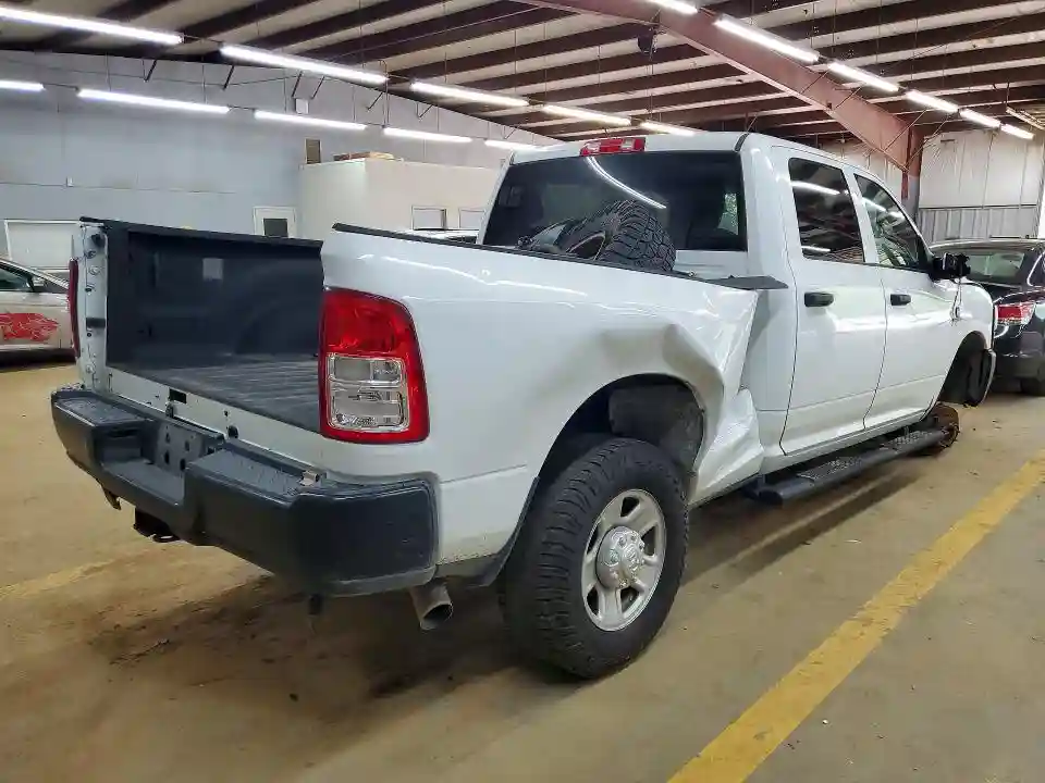 3C63R3CL4PG545903 2023 RAM 3500-2