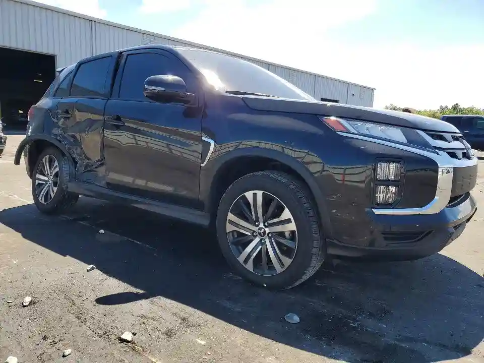 JA4ARUAU6SU011500 2025 MITSUBISHI OUTLANDER-3