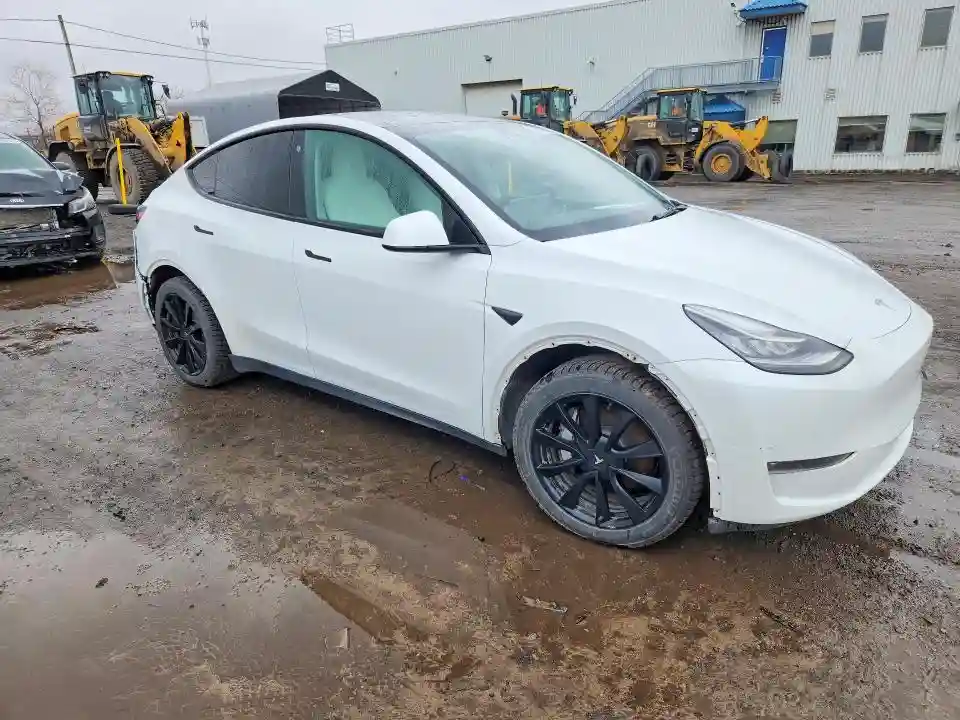 5YJYGDEEXMF293357 2021 TESLA MODEL Y-3