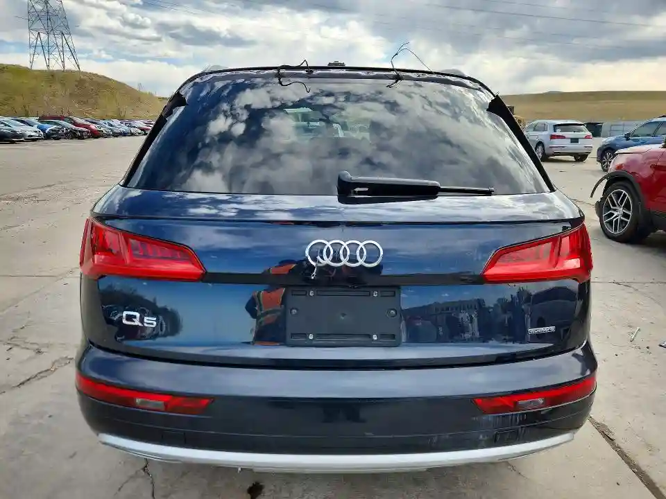 WA1CNAFY1K2053602 2019 AUDI Q5-5