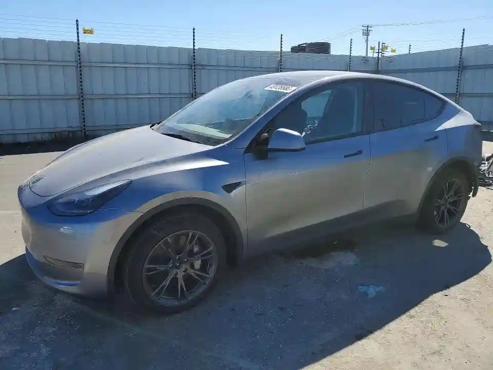 7SAYGDEE2SF280702 2025 TESLA MODEL Y-0