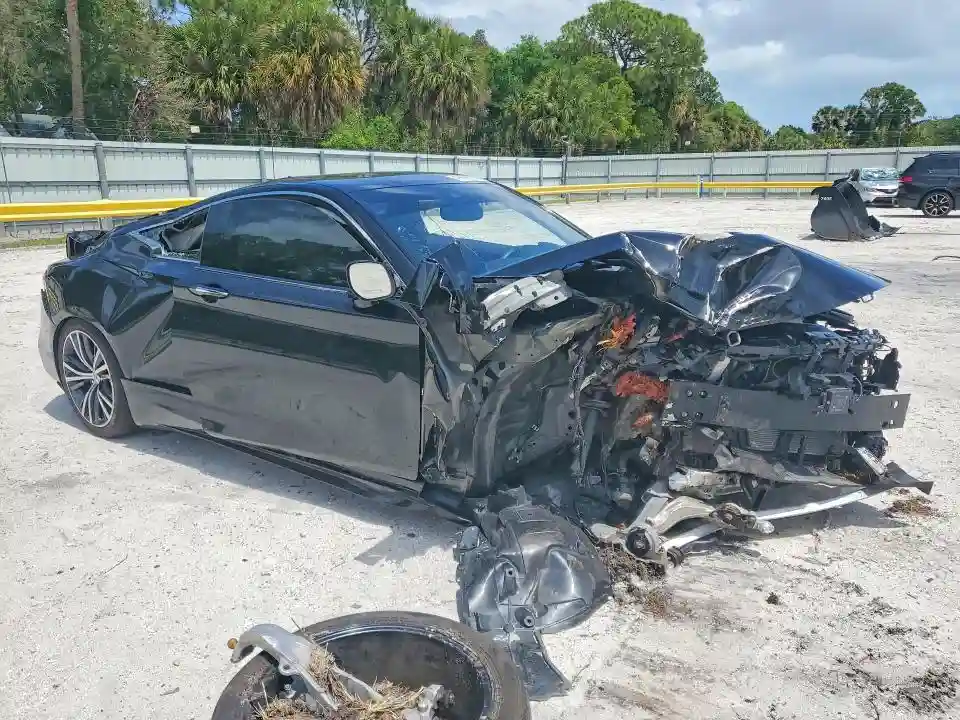 JN1EV7EK7KM230496 2019 INFINITI Q60-3