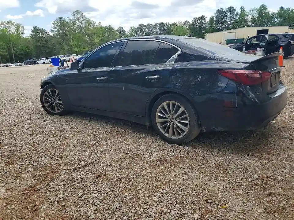 JN1EV7AP3JM591689 2018 INFINITI Q50-1