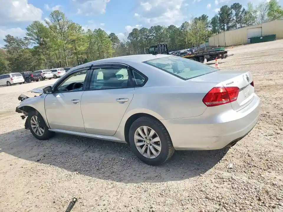 1VWAH7A34DC008537 2013 VOLKSWAGEN PASSAT-1