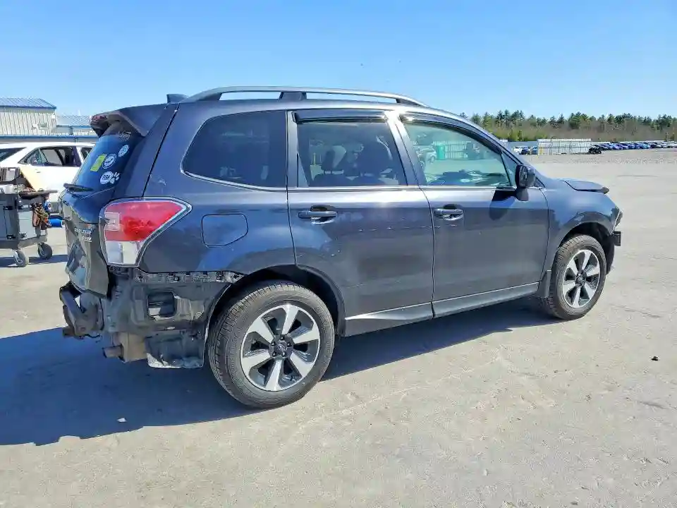 JF2SJAEC2HH543301 2017 SUBARU FORESTER-2