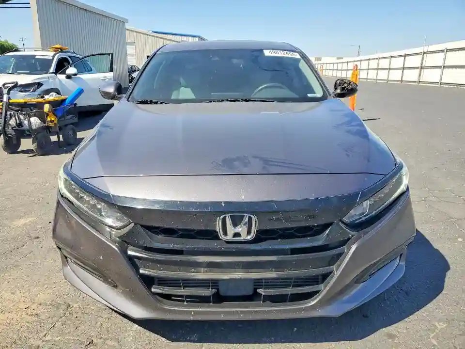 1HGCV1F12JA252429 2018 HONDA ACCORD-4