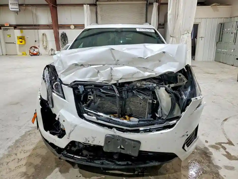 1GYKNDRS5HZ157627 2017 CADILLAC XT5-4
