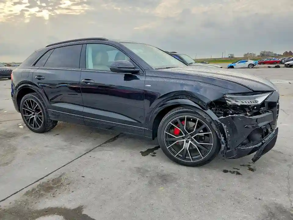WA1FVAF12KD039468 2019 AUDI Q8-3