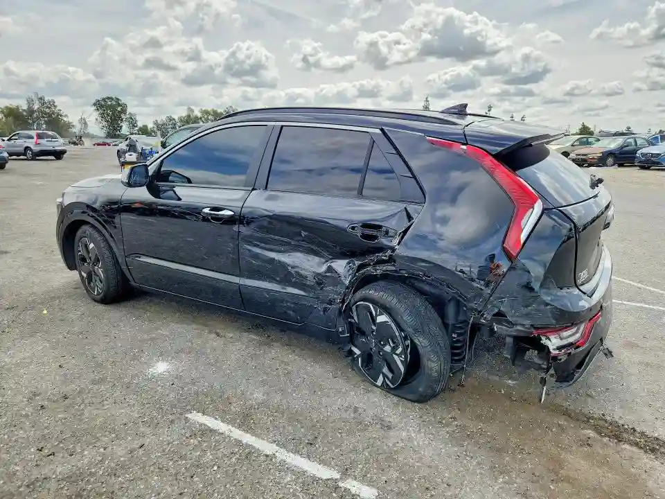 KNDCT3L1XS5143649 2025 KIA NIRO-1