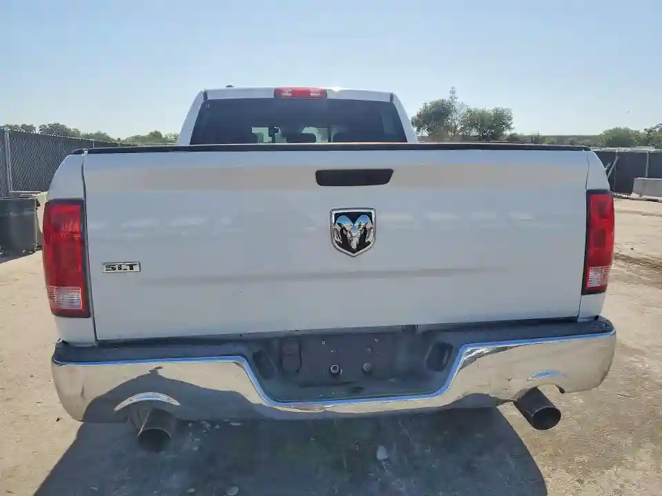 1C6RR6TT6LS110976 2020 RAM 1500-5