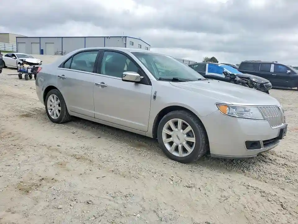 3LNHL2GC1AR611898 2010 LINCOLN MKZ-3
