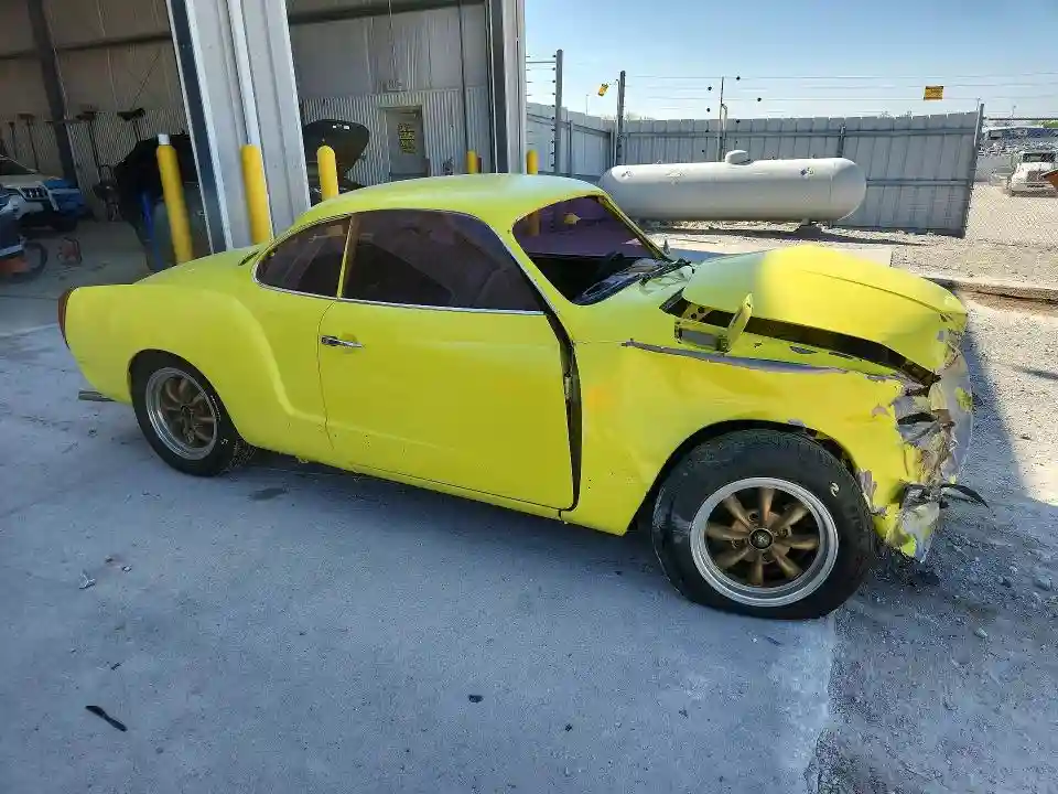 1422010911 1972 VOLKSWAGEN KARMANGHIA-3
