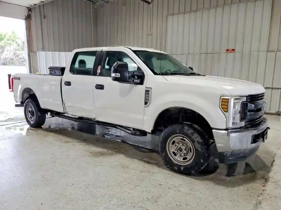 1FT7W2B65JED06271 2018 FORD F250-3