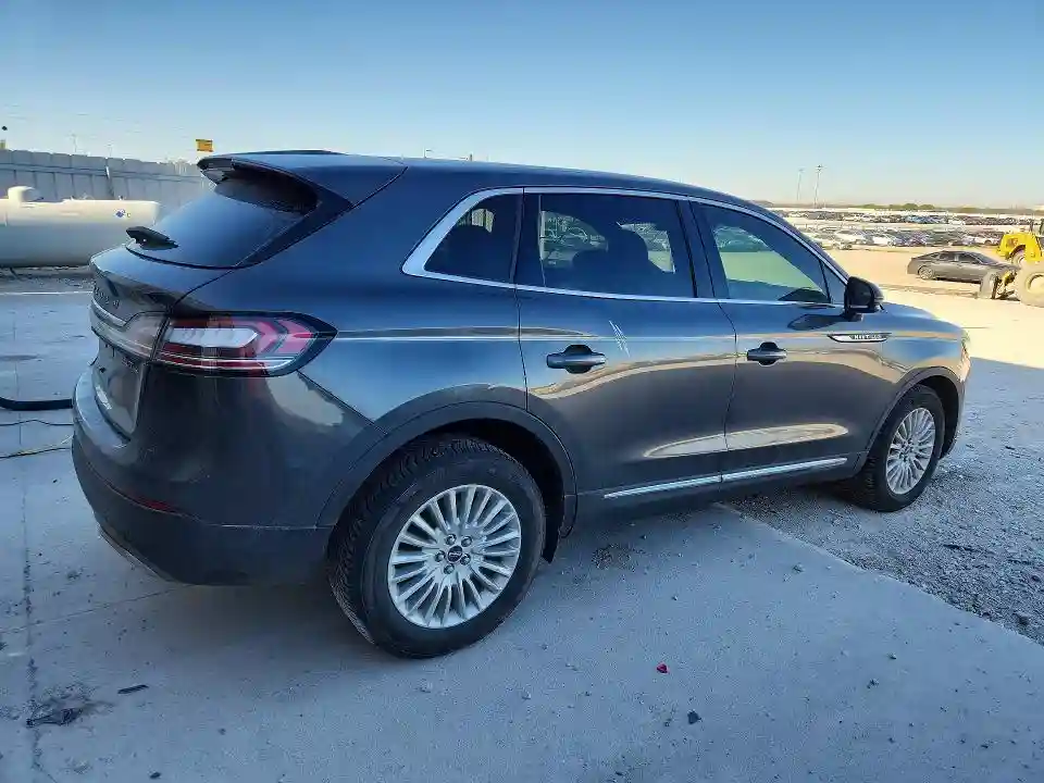 2LMPJ8J91KBL16435 2019 LINCOLN NAUTILUS-2