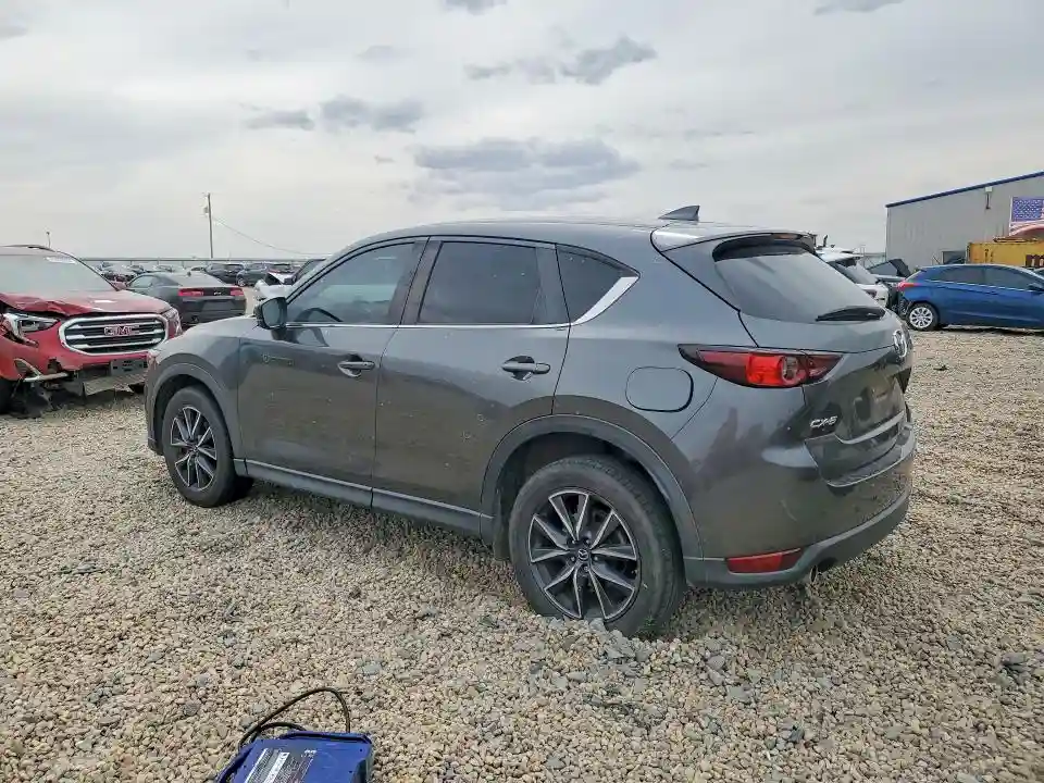 JM3KFACM3J0465120 2018 MAZDA CX-5-1