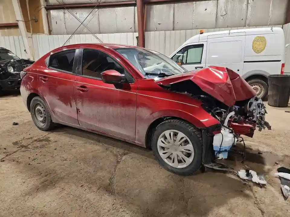 3MYDLBYV0KY512498 2019 TOYOTA YARIS-3