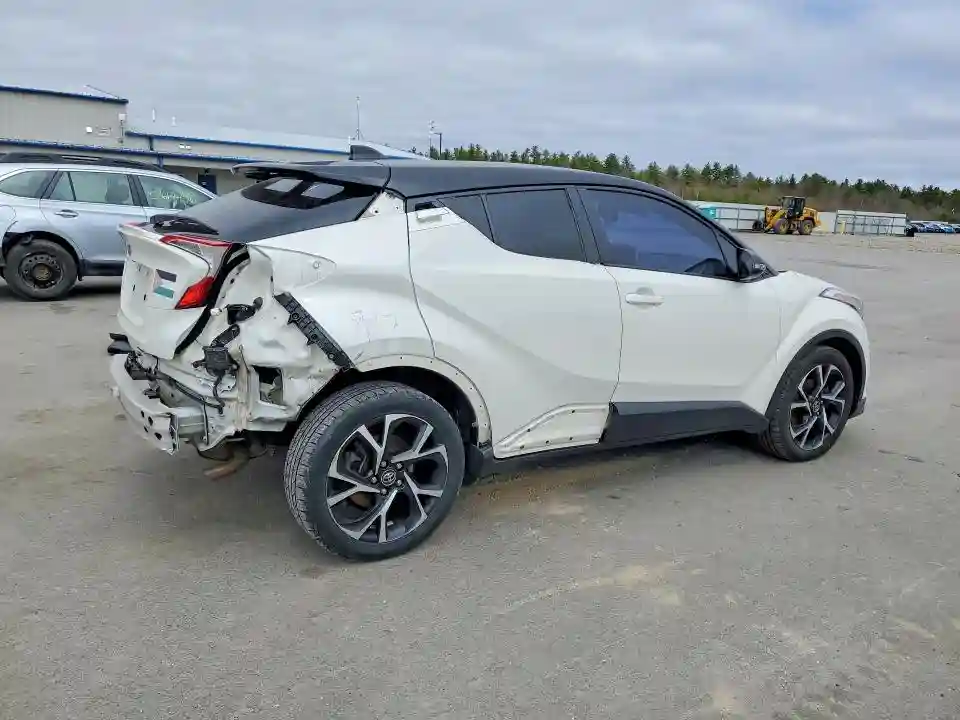 NMTKHMBX7KR100503 2019 TOYOTA C-HR-2