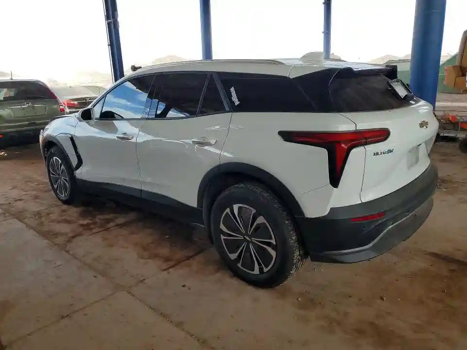 3GNKDBRJ9RS223493 2024 CHEVROLET BLAZER-1
