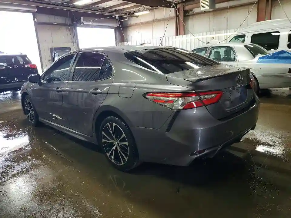 4T1B11HKXJU070919 2018 TOYOTA CAMRY-1
