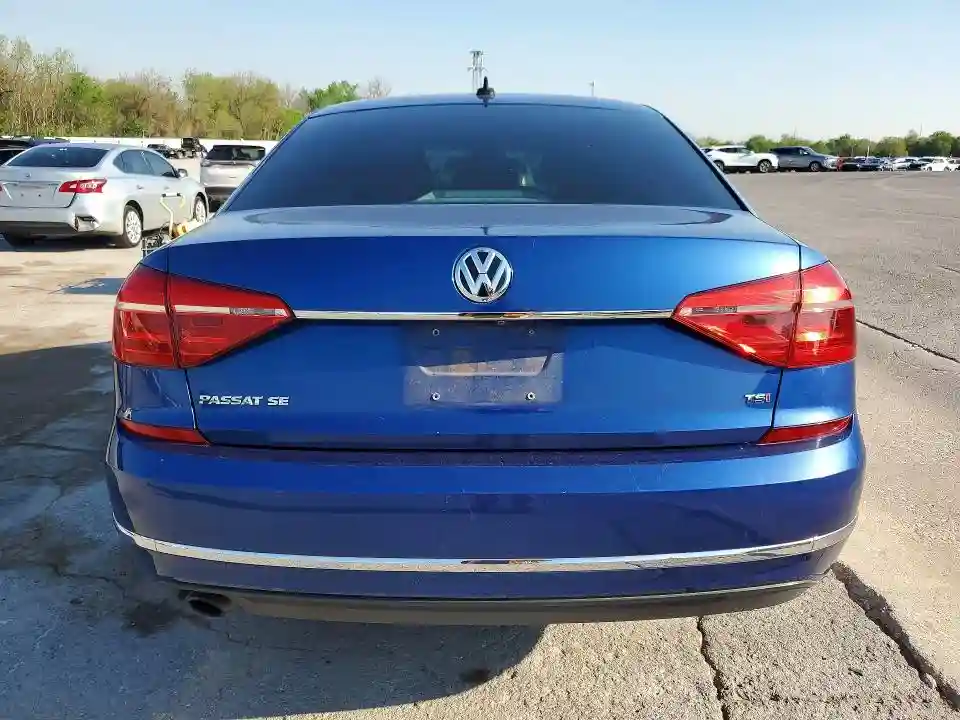 1VWBT7A35GC011471 2016 VOLKSWAGEN PASSAT-5