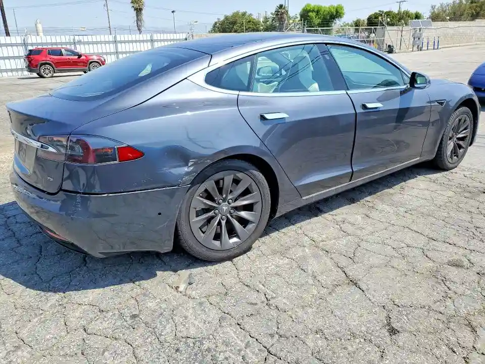 5YJSA1E12HF231301 2017 TESLA MODEL S-2
