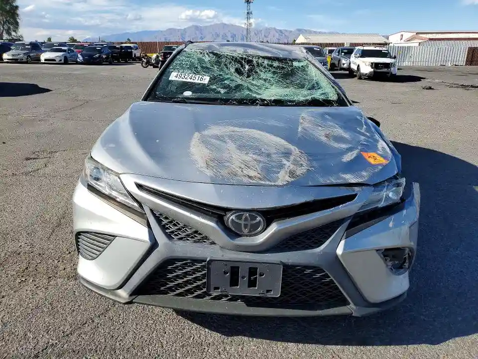 4T1G11AK7LU955632 2020 TOYOTA CAMRY SE-4