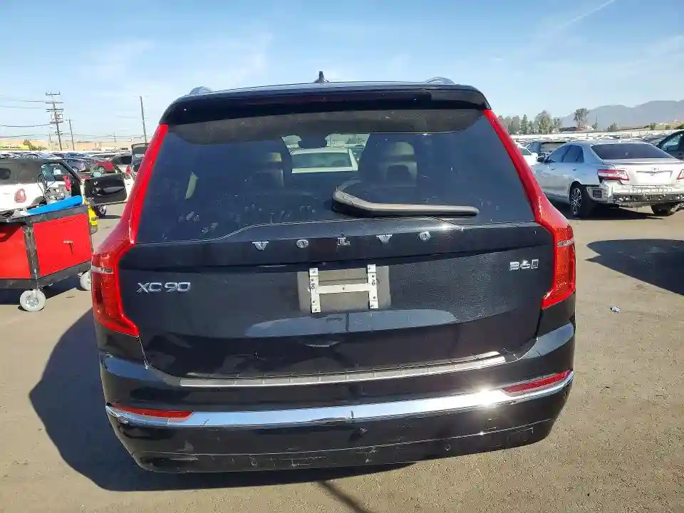 YV4062JE8S1321542 2025 VOLVO XC90 PLUS-5